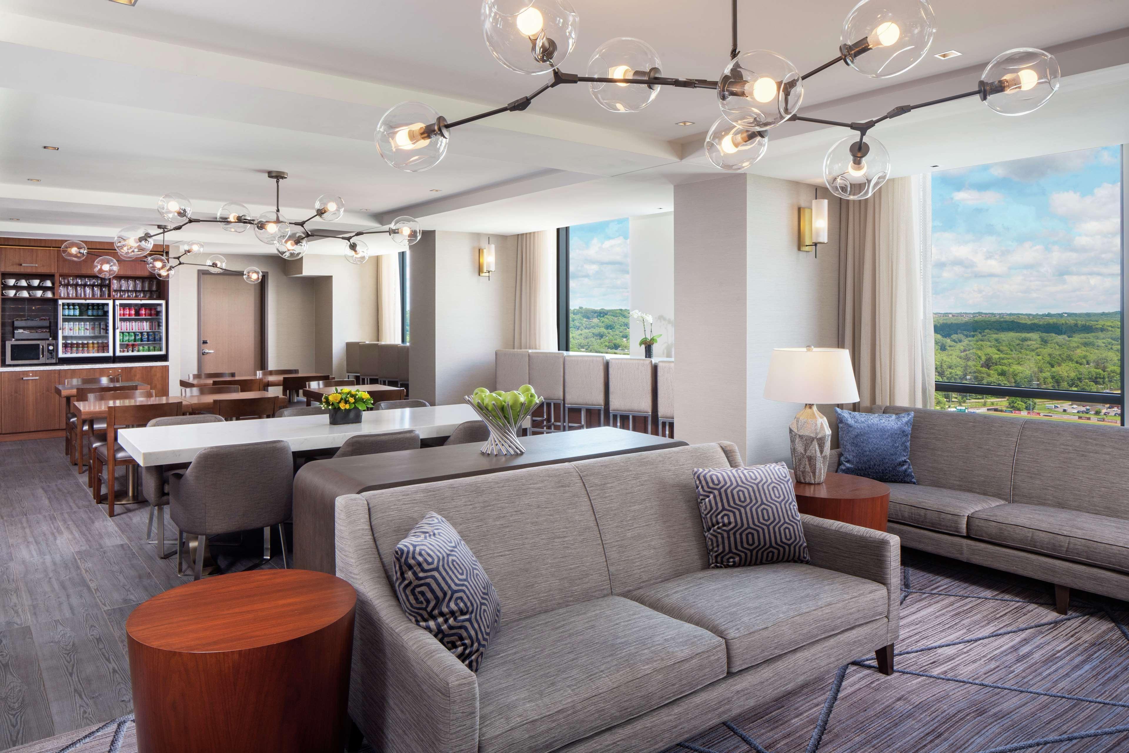 Hilton Rochester Mayo Clinic Area Esterno foto